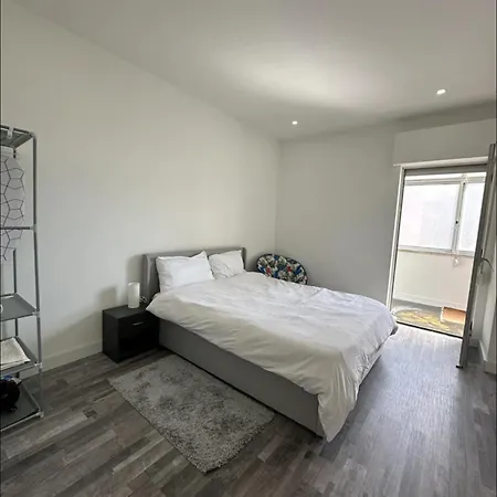 Atlantic Vista, Sunny And Steps From The Пасу-де-Аркуш