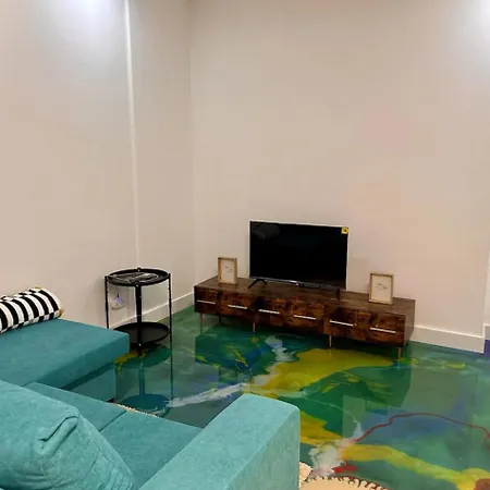 Appartement Sea View & 4 Minutes Walk To The
