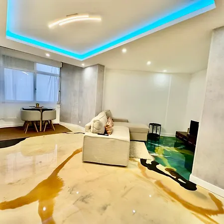 Apartment Sea View & 4 Minutes Walk To The *