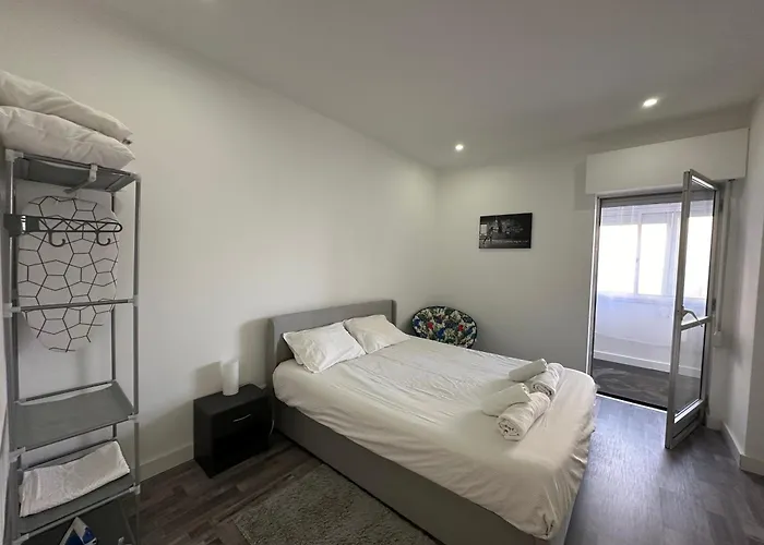 アパート Atlantic Vista, Sunny And Steps From The *